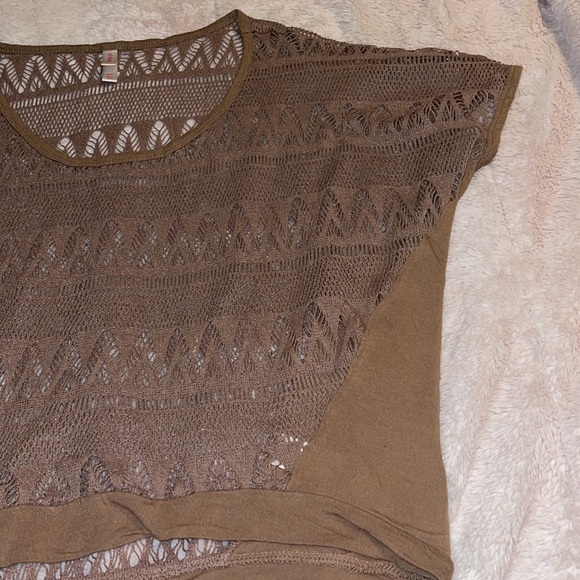 Cover up top - Picture 4 of 5